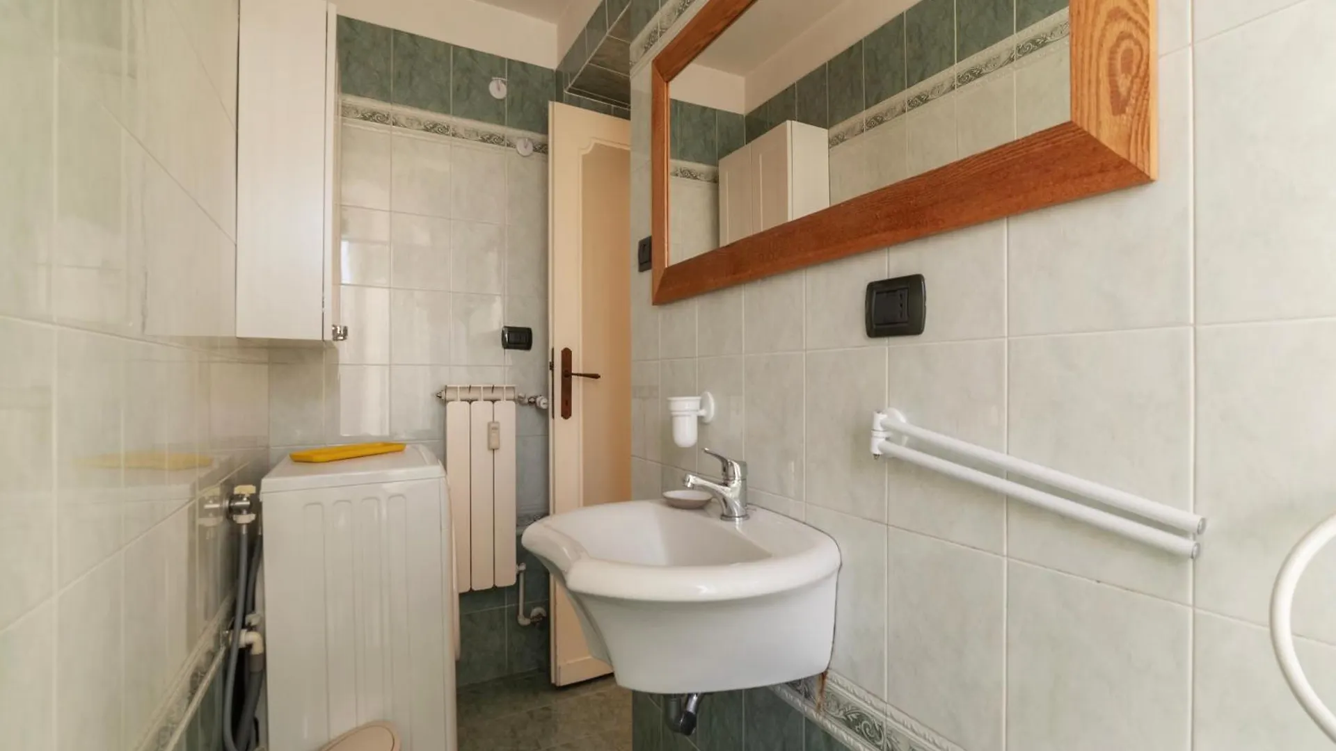 Casa Emma - Charme Holidays Rome 0*,  Italy